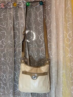 Coach Penelope Ivory Leather Snakeskin Trim Crossbody Bag (Style Number F16533